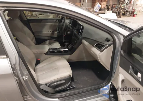 2017 Hyundai Sonata z USA, uszkodzony, nr VIN 5NPE24AF6HH517327